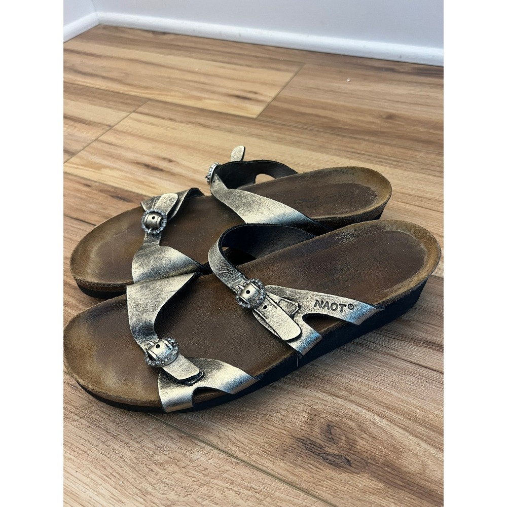 Naot 40/Wm 9‎ Metallic Silver Leather Rhinestone Buckle Cork Slide Sandal Boho
